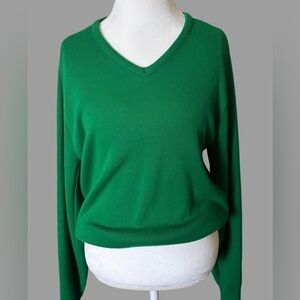 VINTAGE Men's Store Emerald Green Sweater Size XL